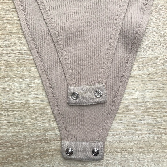 Rib Knit Tie Strap Bodysuit - Picture 4 of 5